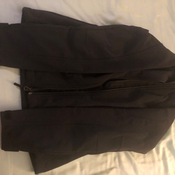 Black Jacket - Picture 4 of 5